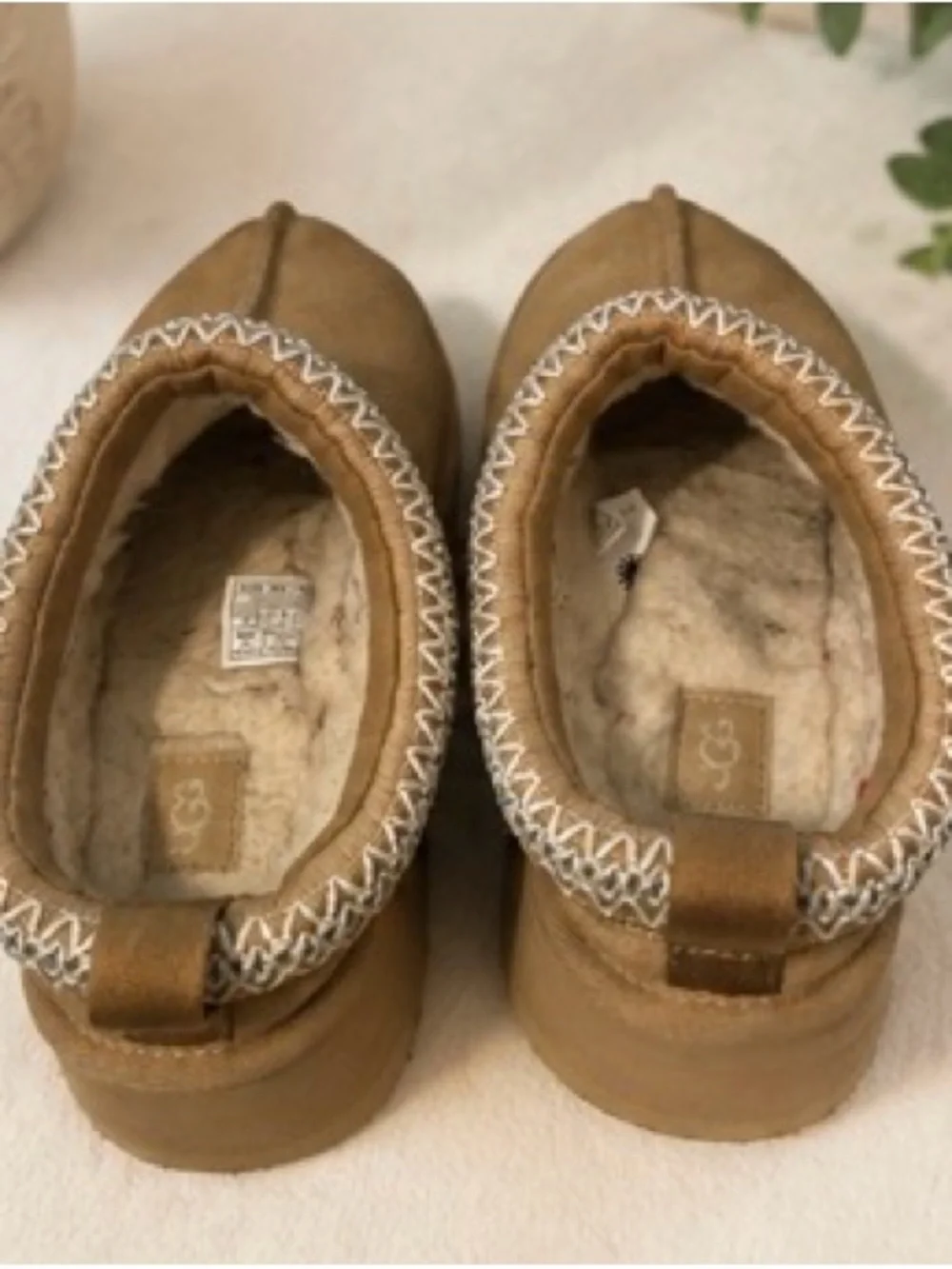 UGG Kids Tan Suede Platform Slippers